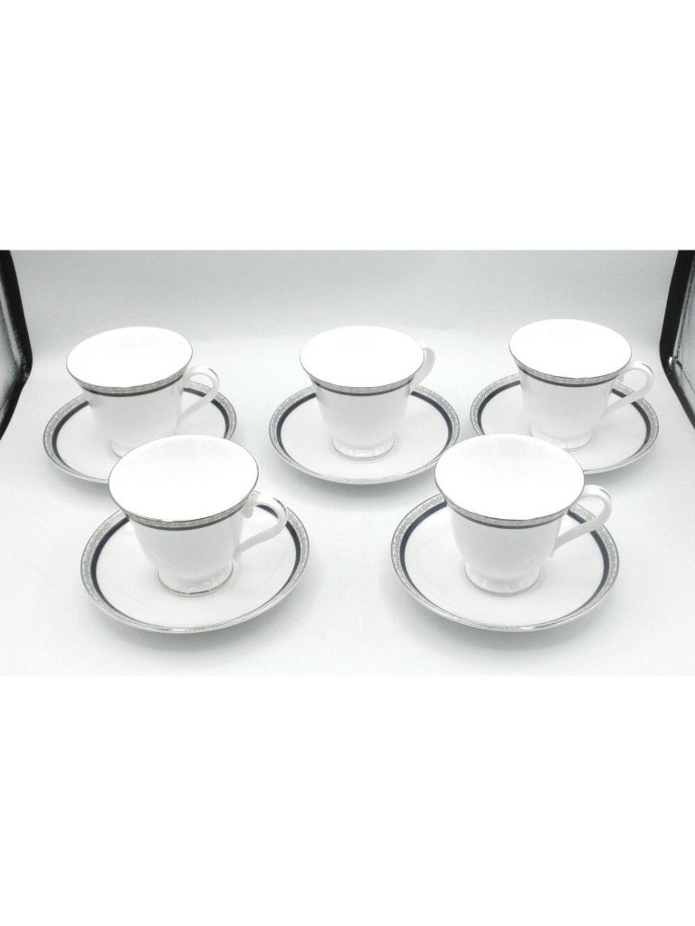 Seville by Wedgwood Footed Cup & Saucer Set of 5 Pattern Code WW SEV